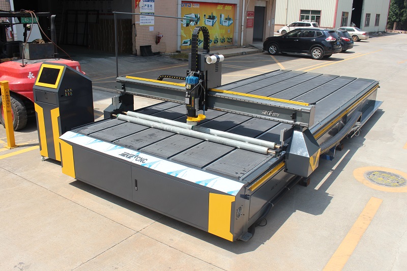 摩根娱乐数控教您正确保养铝板雕刻机